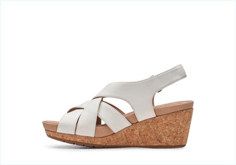  Un Capri Step / White Leather Womens Sandals