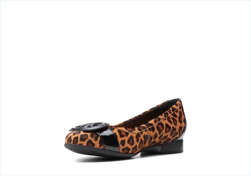  Un Blush Cove / Leopard Print Pony Womens Shoes