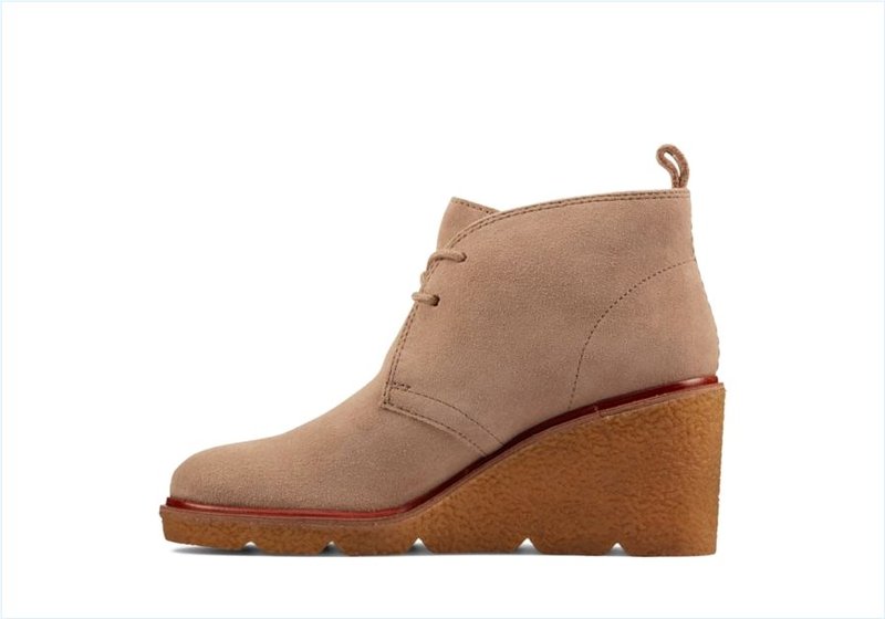  Clarkford DBT / Sand Suede Womens Boots